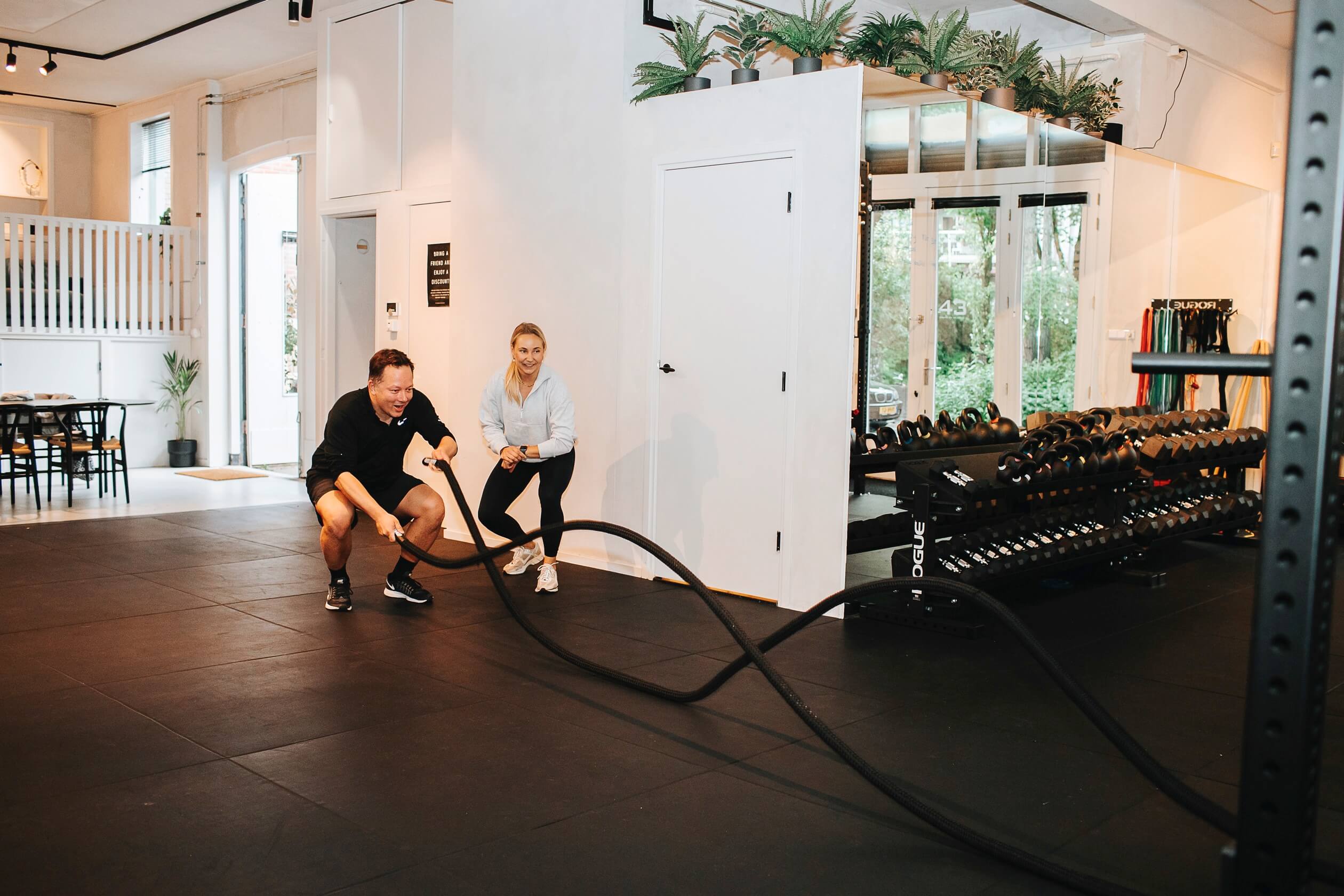 personal-training-the-garage-gym-ropes
